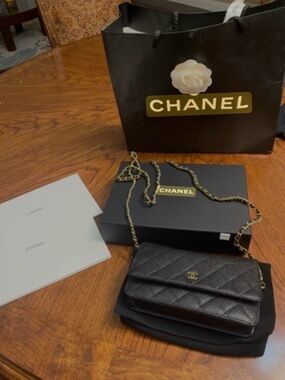 ✨ Chanel Classic Wallet on Chain (WOC) | Full Boutique Set ✨ excellent condition